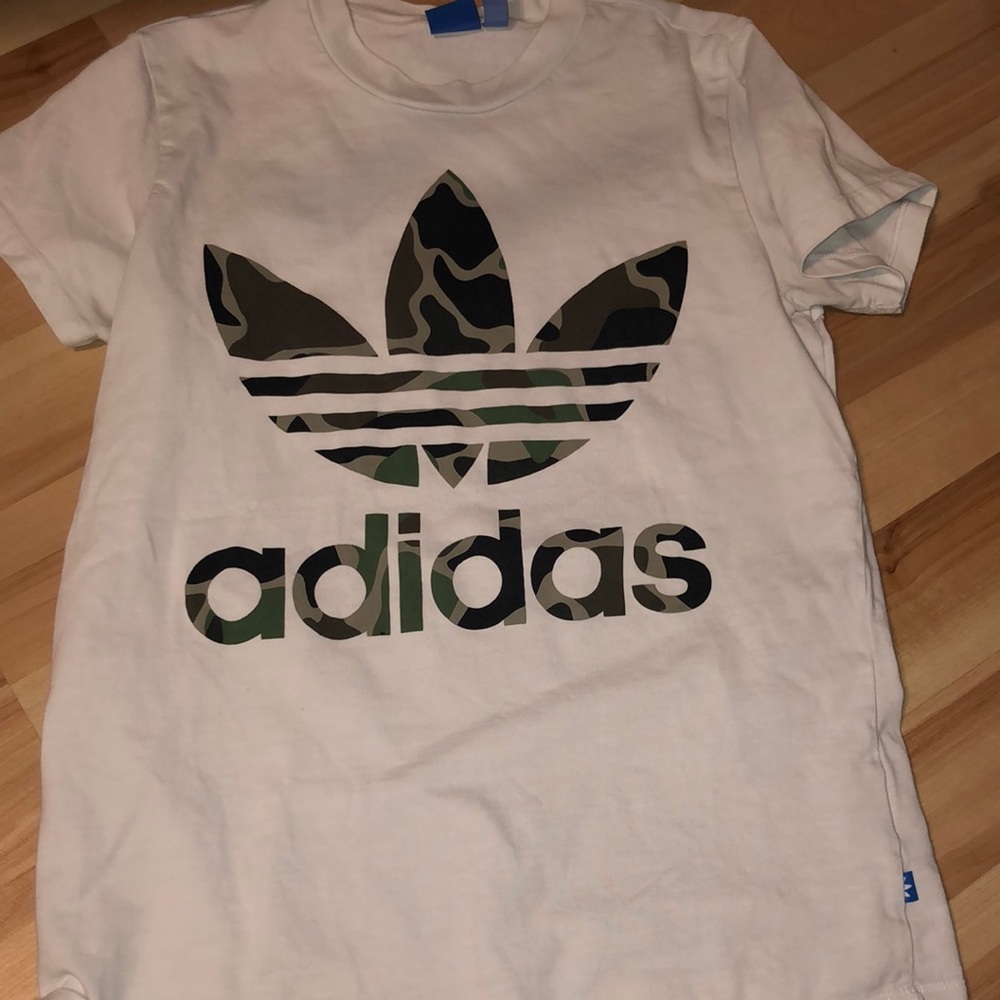 Adidas camo t-shirt